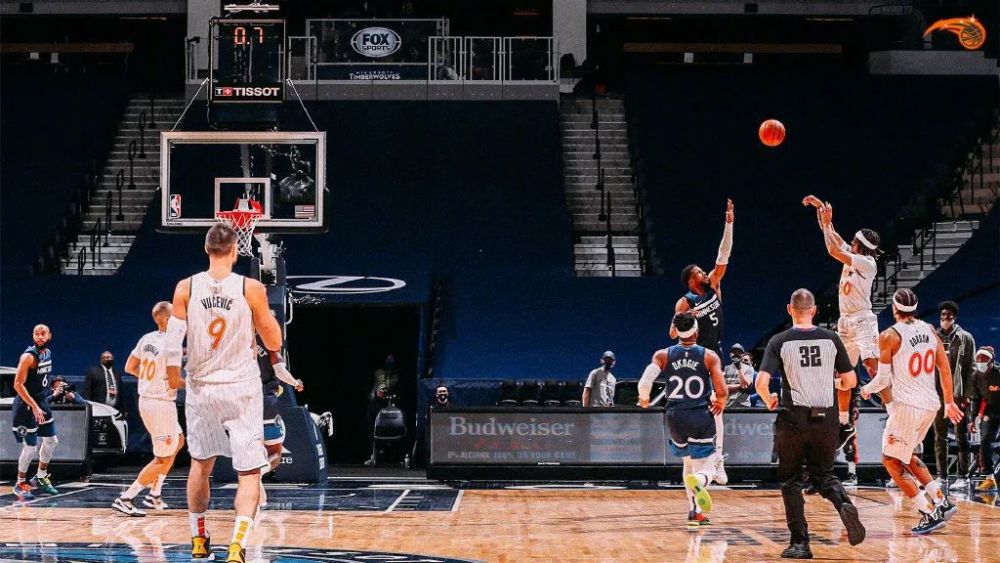  班凯罗成长迅速魔术爆冷击败篮网展现青春风暴