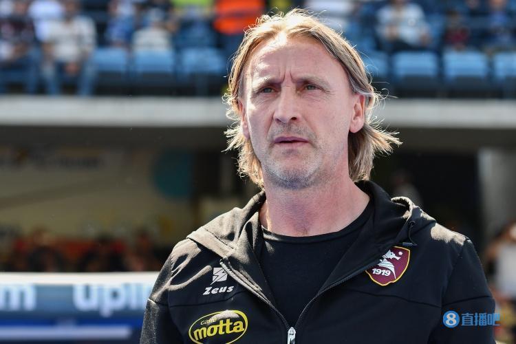  萨勒尼塔纳保级生死战，南部之星绝境逢生